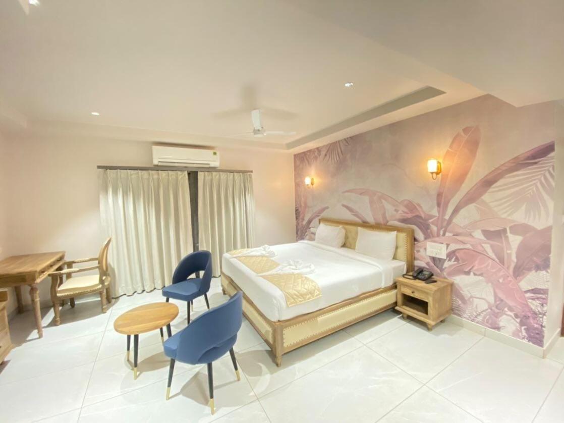 Ariena By Spree Hotels Goa Morjim Buitenkant foto